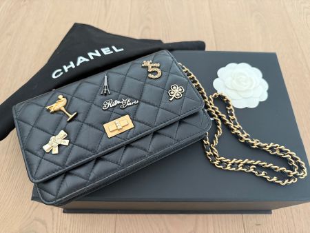 CHANEL Tasche Wallet on Chain WOC Lucky Charms Black Reissue
