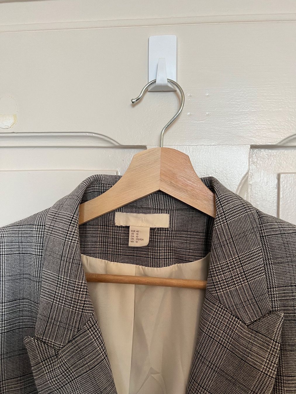 H&M Giacche: Blazer H&M à carreaux taille 40 élégant – Usato da Neuchâtel venduto da Thesebootsaremadeforwalking 1