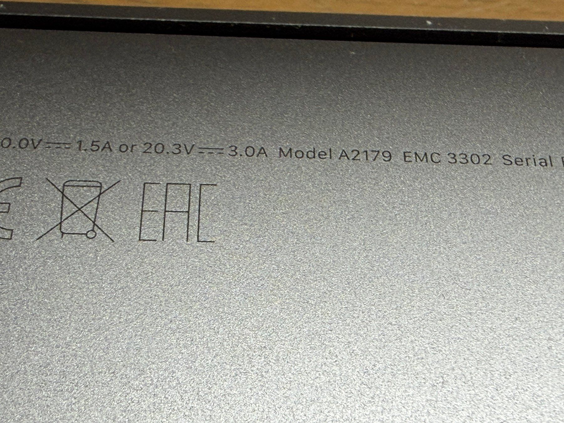 Apple Notebook: Macbook Air 2020 Model A2179 – Usato da Au SG venduto da bah_6f5w 2