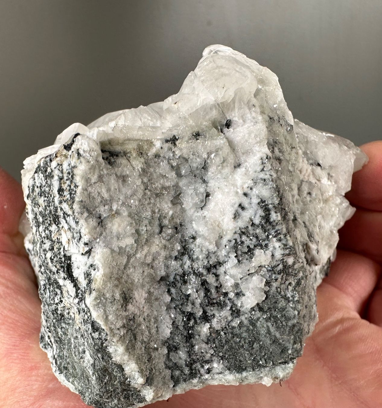 Minerali & Pietre curative: Calcit Gotthardtunnel – Usato da Oberuzwil venduto da Crystall0 5