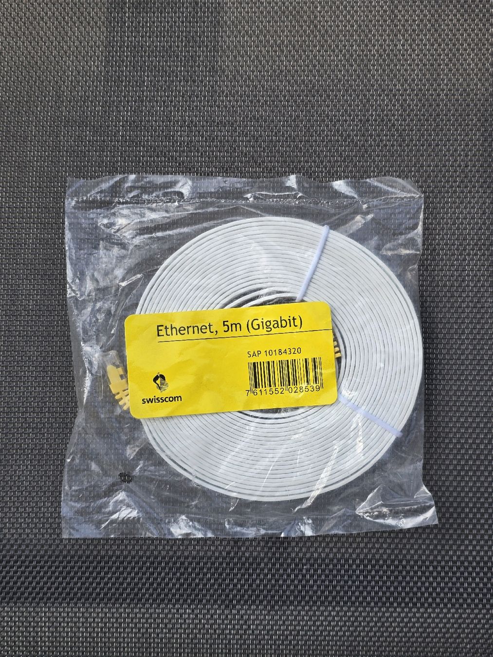 Swisscom Kabel: Ethernet Kabel Gigabit 5m Swisscom – Neu und originalverpackt aus Grandval von Golumbus