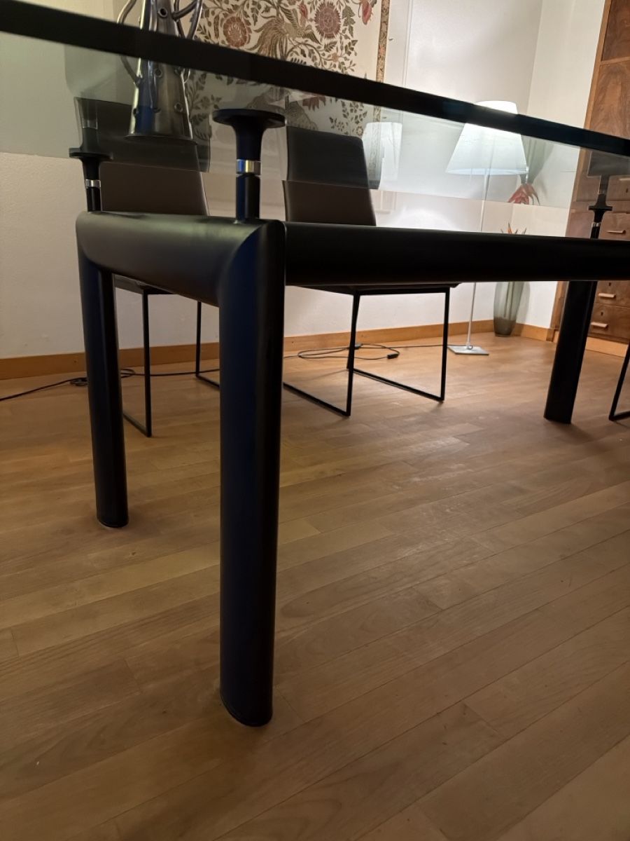 Le Corbusier Tavoli: Corbusier Esstisch – Usato da Zug venduto da dom_sk6c 2