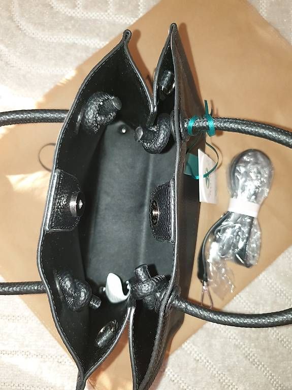 Borse da donna: NEU Sandrine Handtasche schwarz – Nuovo e nell'imballaggio originale da Zürich venduto da b_ege 3