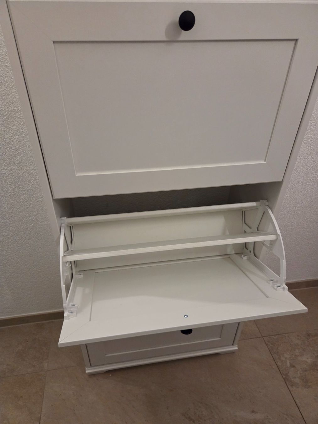 Porte manteau: Schuhschrank weiss – D'occasion à Wiedlisbach par Firehawk16 1