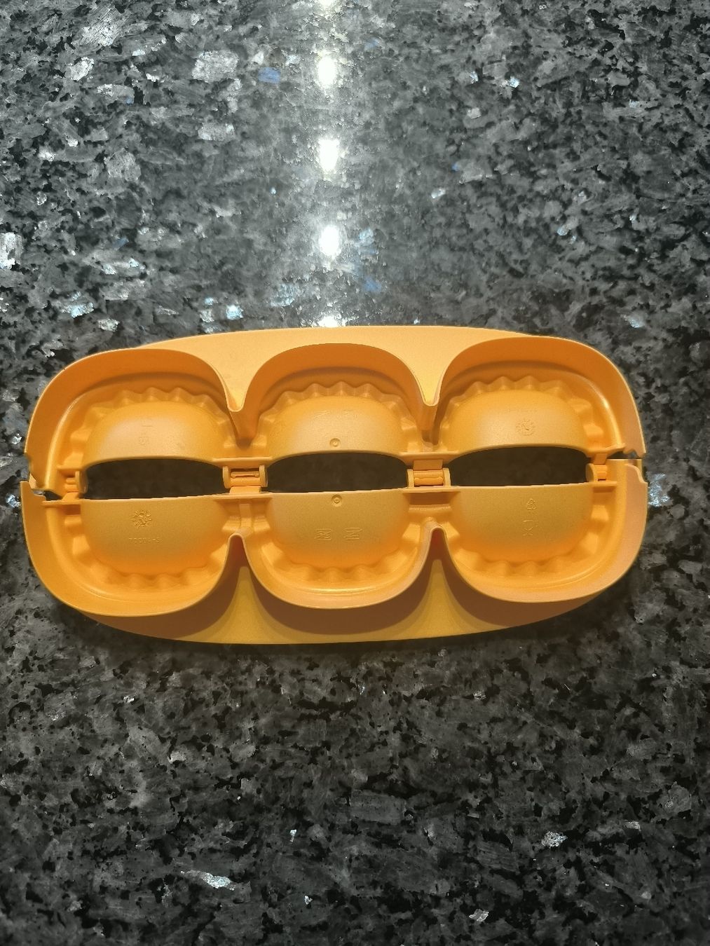 Tupperware Elettrodomestici da cucina: Tupperware Täschler klein – Usato da Fislisbach venduto da Chruselibike 1