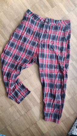 Coole Karierte Hose von Zara, Grösse S. Baggy Style