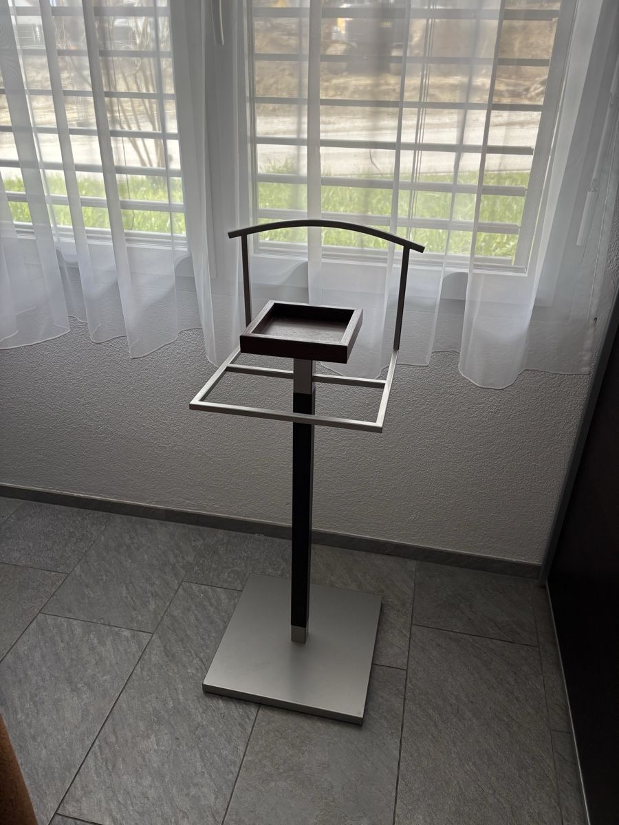 Altro in Decorazioni & Accessori: Calligaris valet / Ständer / Stands 2 x  – Usato da Obfelden venduto da Charlespully 2