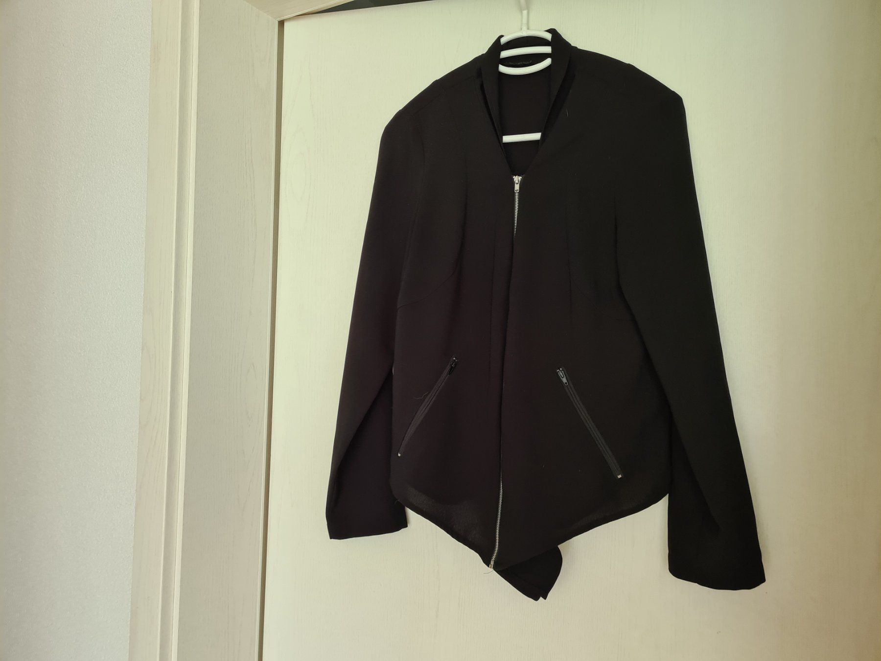Giacche: Jacke, Blazer mit Reissverschluss, M, schwarz – Usato da Suhr venduto da andreas_2008 1