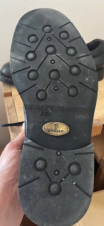 Scarpe da uomo: Robuste Halbschuhe APOLLO Schwarz Leder Gr. 7 1/2 – Usato da Urdorf venduto da Resumasa 2