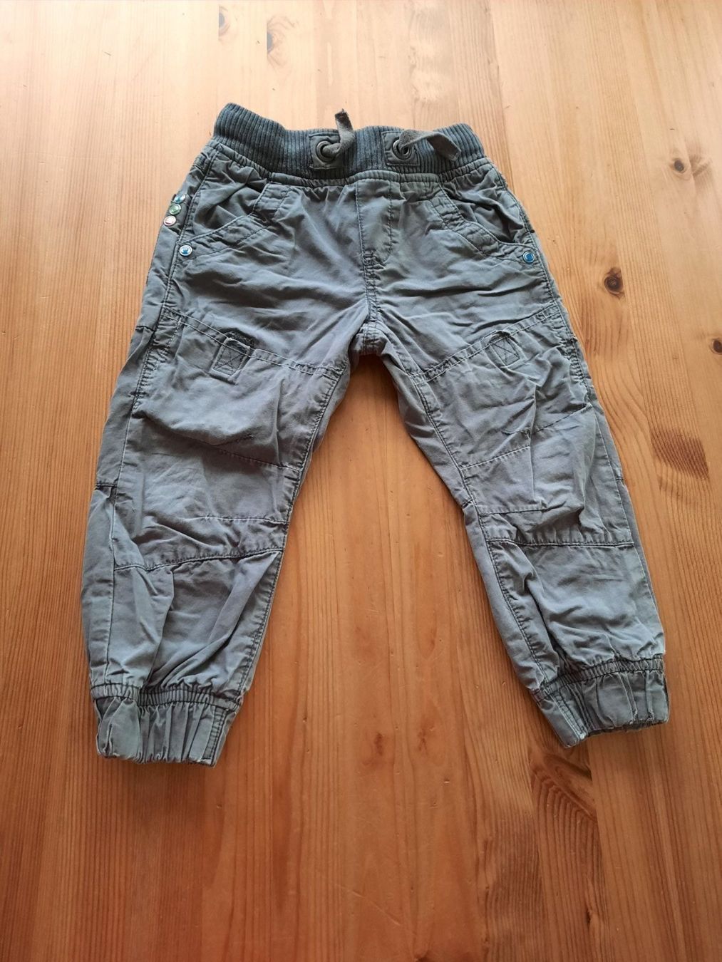 Lotti & Set di vestiti: Tolles Kleiderset Grösse 92 – Usato da Aesch BL venduto da ChezToKa 3
