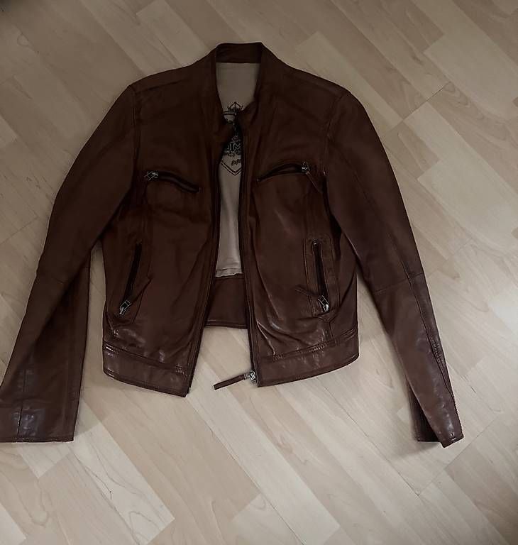 Giacche: Veste cuir unisex 40-42  – Usato da Morges venduto da sla_vm75 2