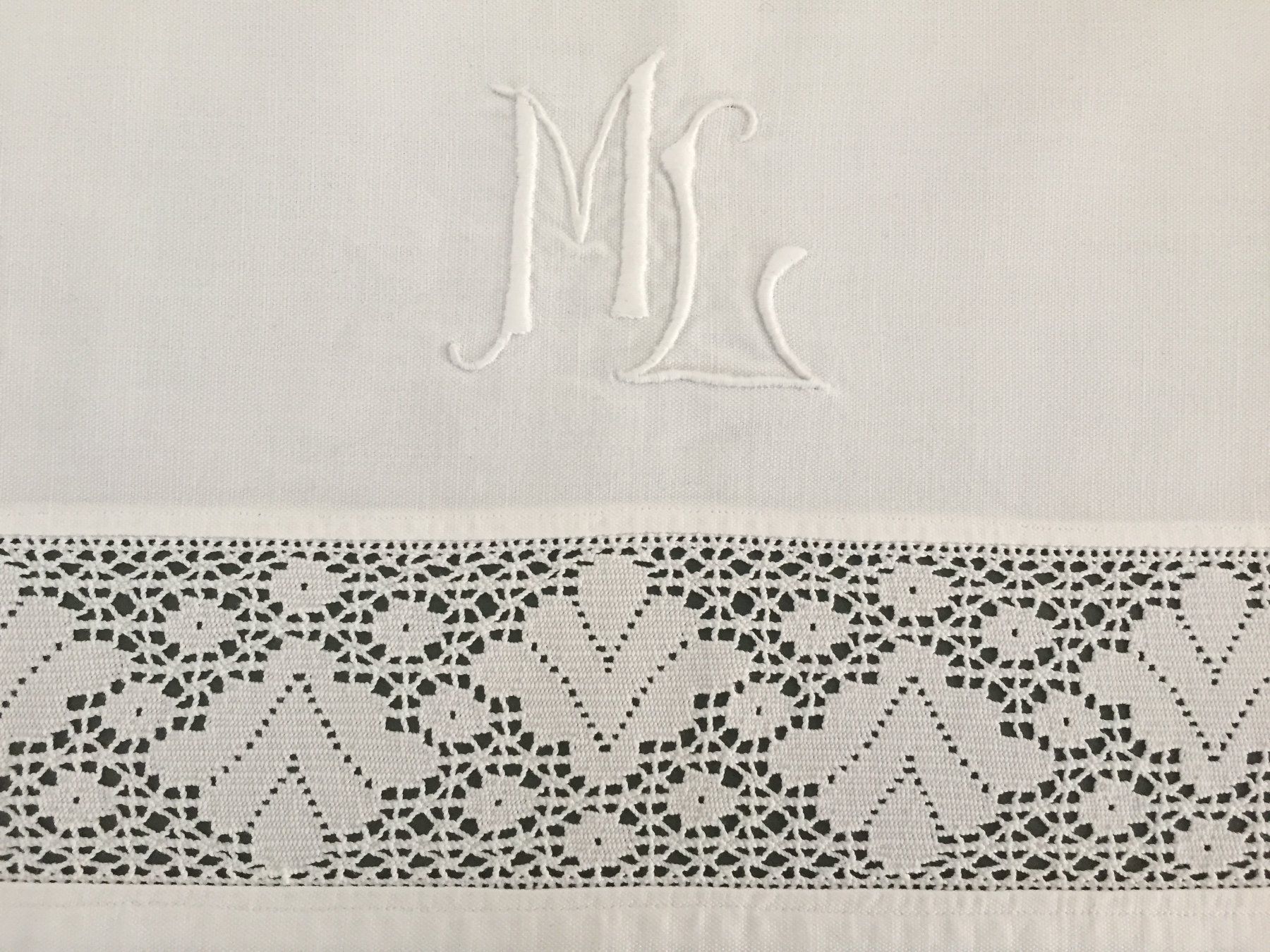 Linge de lit: Leintücher antik – D'occasion à Lützelflüh-Goldb par Fresu8