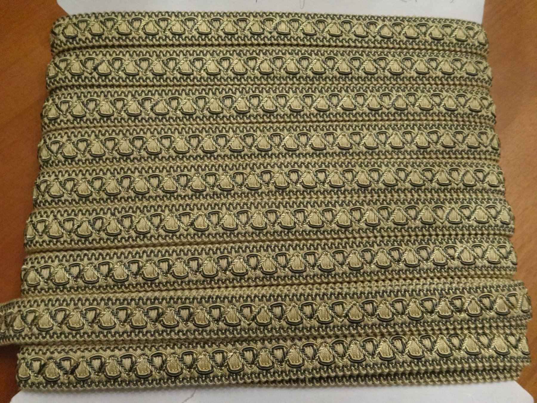 Tutte le decorazioni: Galon viscose - 43,20 m. – Nuovo e nell'imballaggio originale da Biel/Bienne venduto da milamila02 2