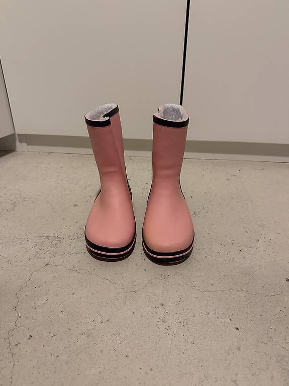 Chaussures filles: Warme Regenstiefel - Grösse 34 – D'occasion à Allschwil par Pisipa