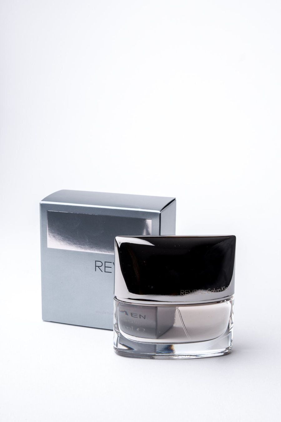 Calvin Klein Profumi & Eau de Toilette: CALVIN KLEIN REVEAL MEN EDT 50ML – Nuovo e nell'imballaggio originale da Buchs SG venduto da Parfumboutique