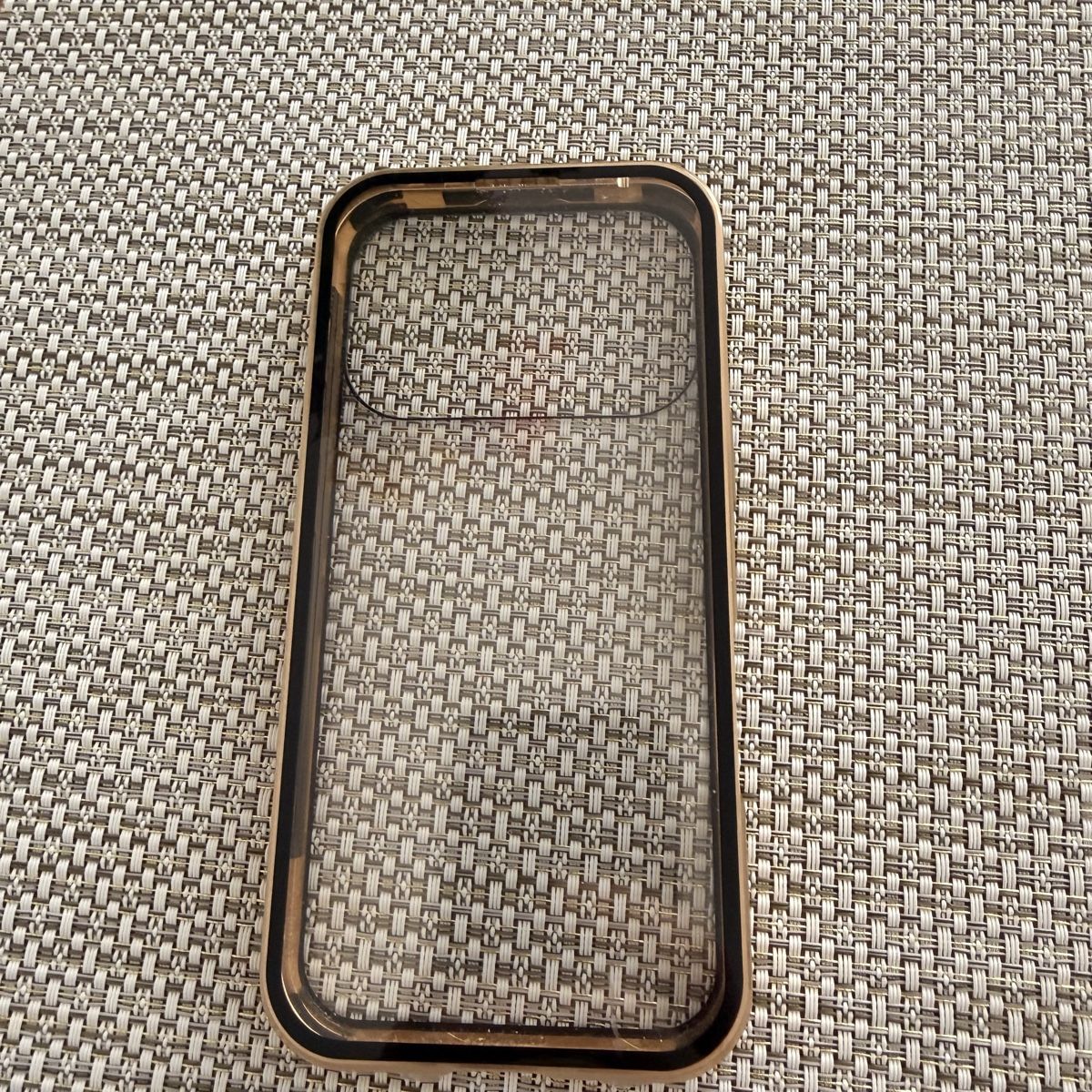 Covers & Schutzfolien: I Phone 17Pro - Magnet Hülle – Neu (gemäss Beschreibung) aus zürich von may_yj9f 1
