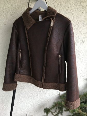 Tensione In. Winter Jacke, neuwertig, Grösse M. Braun.