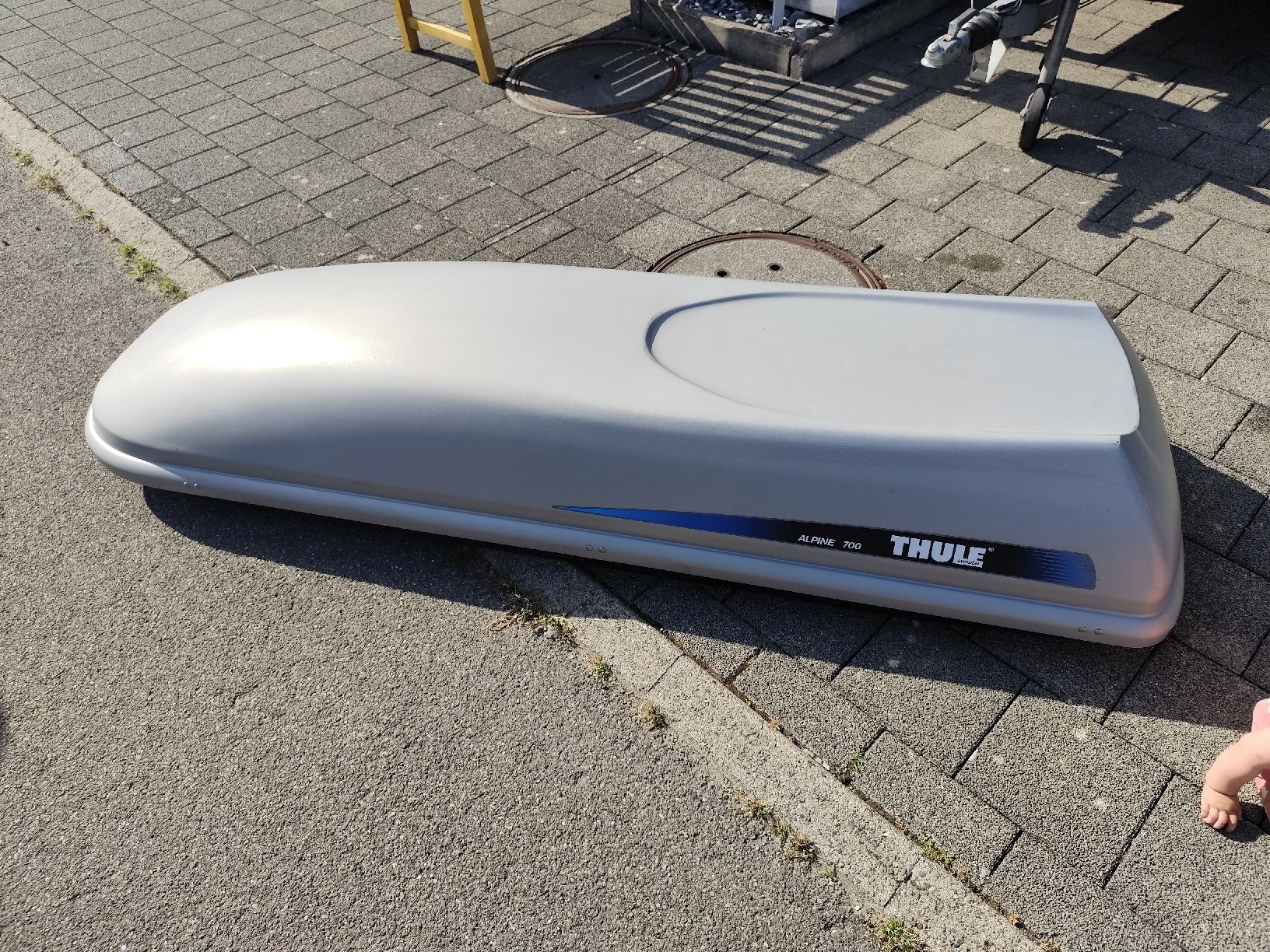 Thule Dachboxen: Dachbox Thule Alpine 700 – Gebraucht aus Uffikon von Noudi93