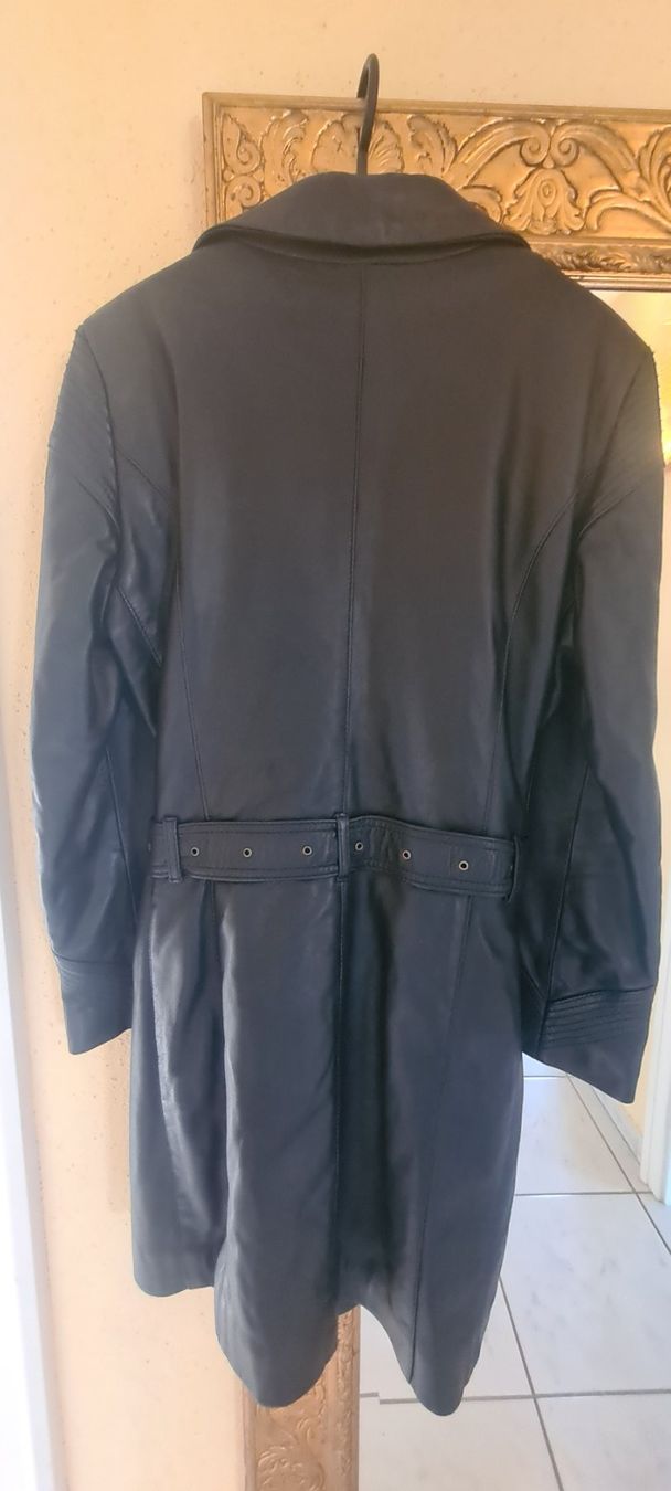 Cappotti: Enrico Coveri Ledermantel Handmade – Usato da Allschwil venduto da Virgo 3