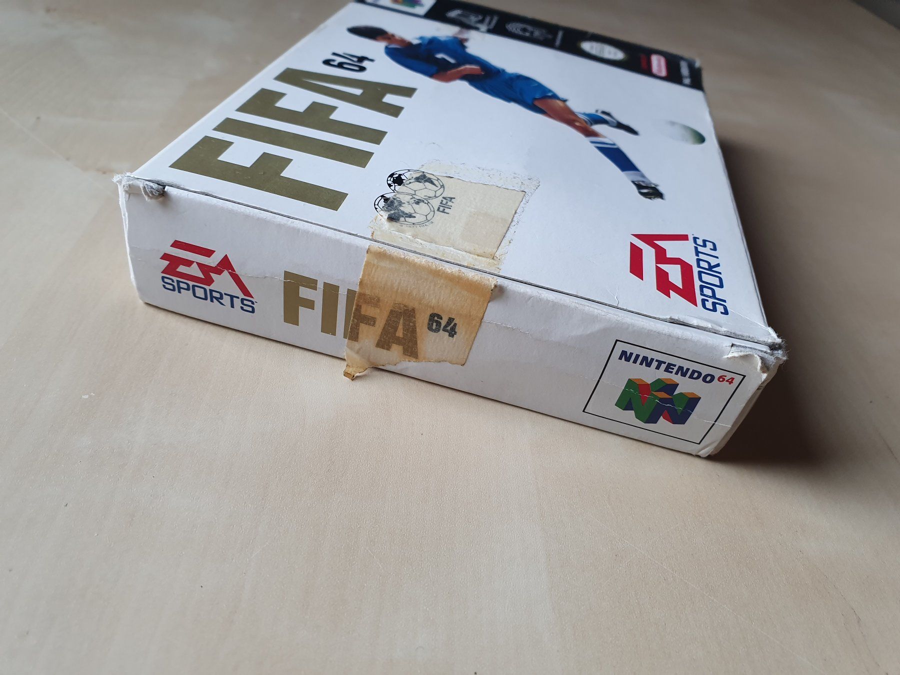 Nintendo Giochi: FIFA 64 – Usato da Stansstad venduto da collectorsshop 2