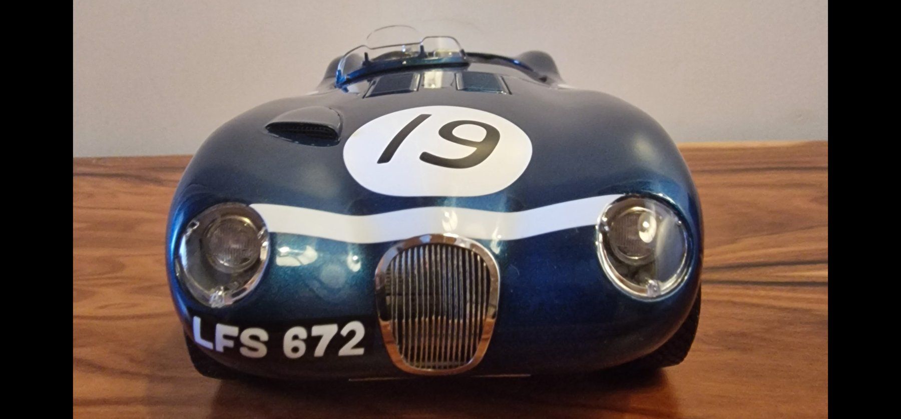 CMC Modellautos: CMC 1:18 Jaguar C-Type #19 – Gebraucht aus Rüti b. Büren von tempo50 2