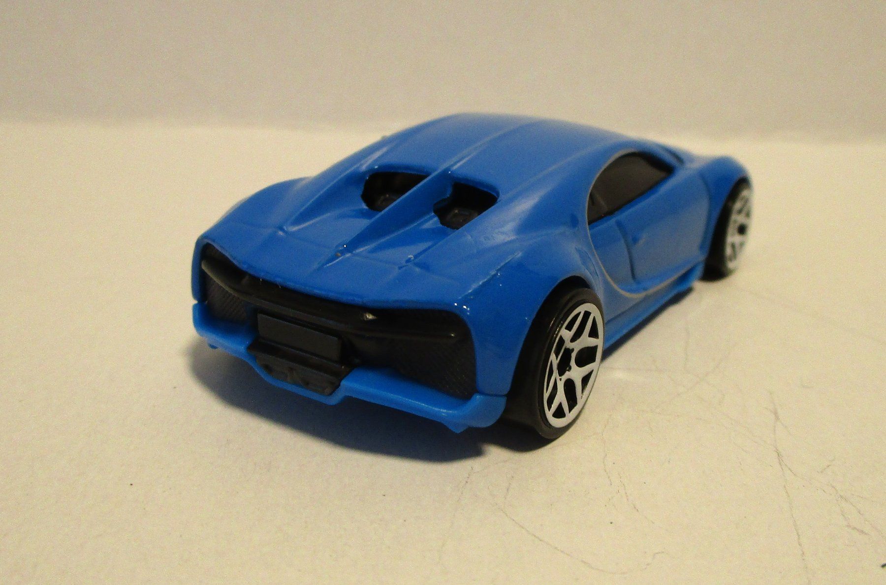 Bugatti Modellini d'auto: HOT WHEELS '16 BUGATTI CHIRON - FYB49 – Nuovo (secondo la descrizione) da Chêne-Bourg venduto da breno56 3