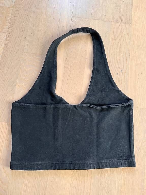 Brandy Melville Camicette, T-shirt & Top: Schwarzes Brandy Melville Top – Usato da Arlesheim venduto da dan_vv9f 1
