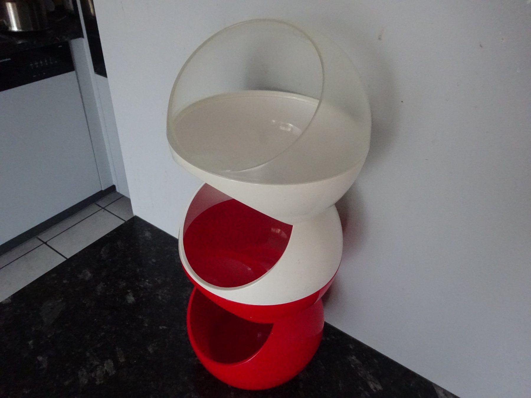Nescafé Macchine per caffè & Macchine per espresso: NESCAFE ** DOLCE GUSTO ** KAPSEL GESTELL – Usato da Luzern venduto da xrayspex99 1