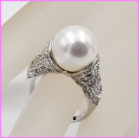 Muschelkern Perlen Ring