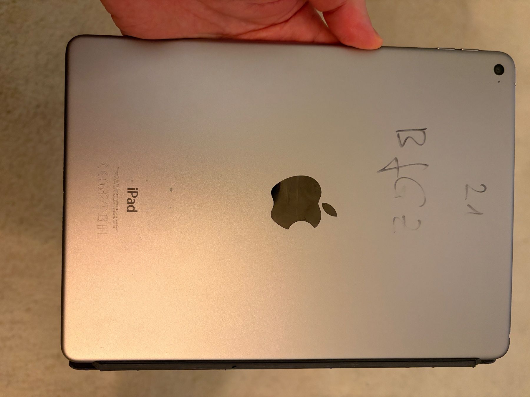Apple Tablet PC: iPad und Amazon Fire – Gebraucht aus Zürich von P_o_s