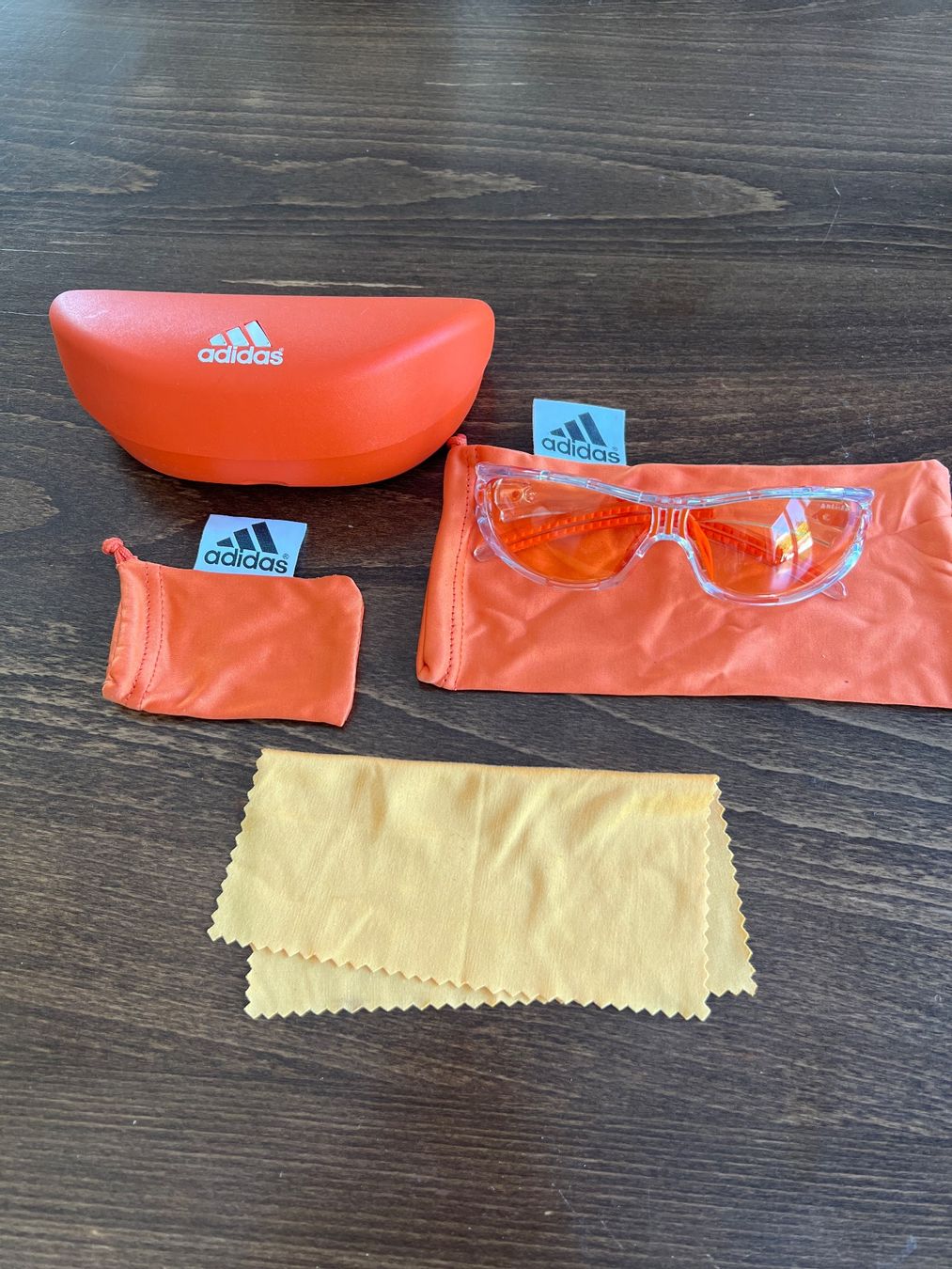 Adidas Lunettes & Verres: Adidas -Sportbrille Orange – D'occasion à Ebmatingen par Mistelu 1