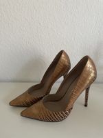 Lederpumps (goldfarben mit Struktur) von Jean-Michel Cazabat