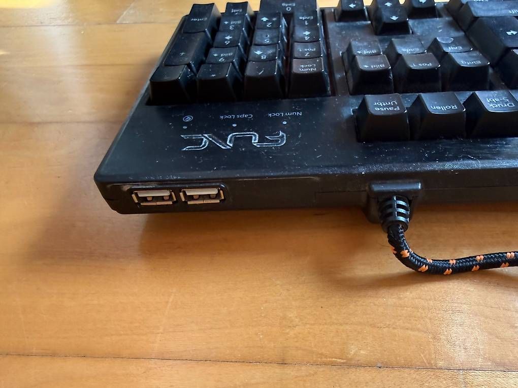 Tastiere: Func KB-460 Mechanical Keyboard (Cherry MX Blue) German – Usato da Zürich venduto da mnm_m5tq 1