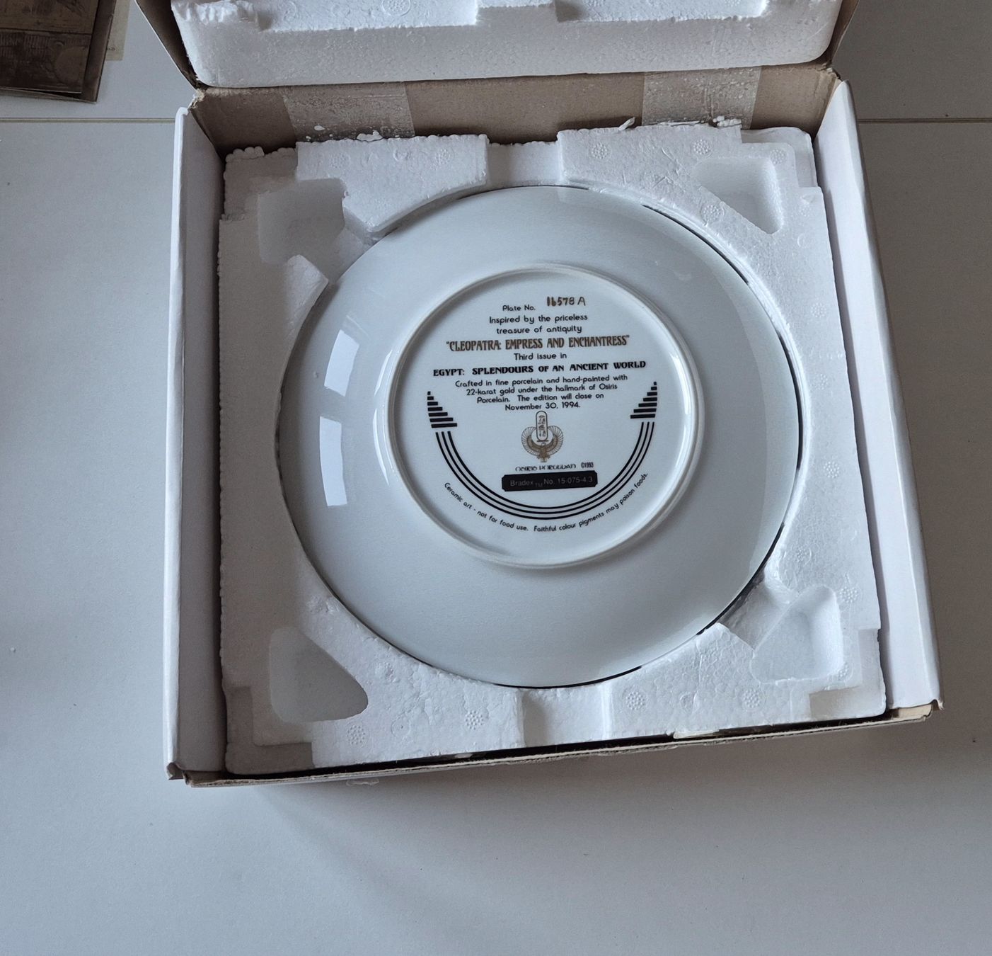Piatti: Assiette Ramsès II Osiris Porcelain – Nuovo e nell'imballaggio originale da Fortunau (Ayent) venduto da le.baron 1