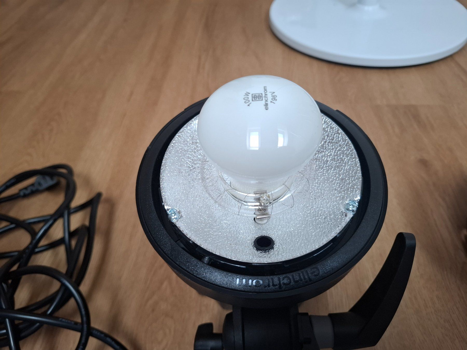 Elinchrom Flashs: Studioblitz Elinchrome D-Lite RX4 neuwertig – D'occasion à Dietwil par dir_kwy5 2
