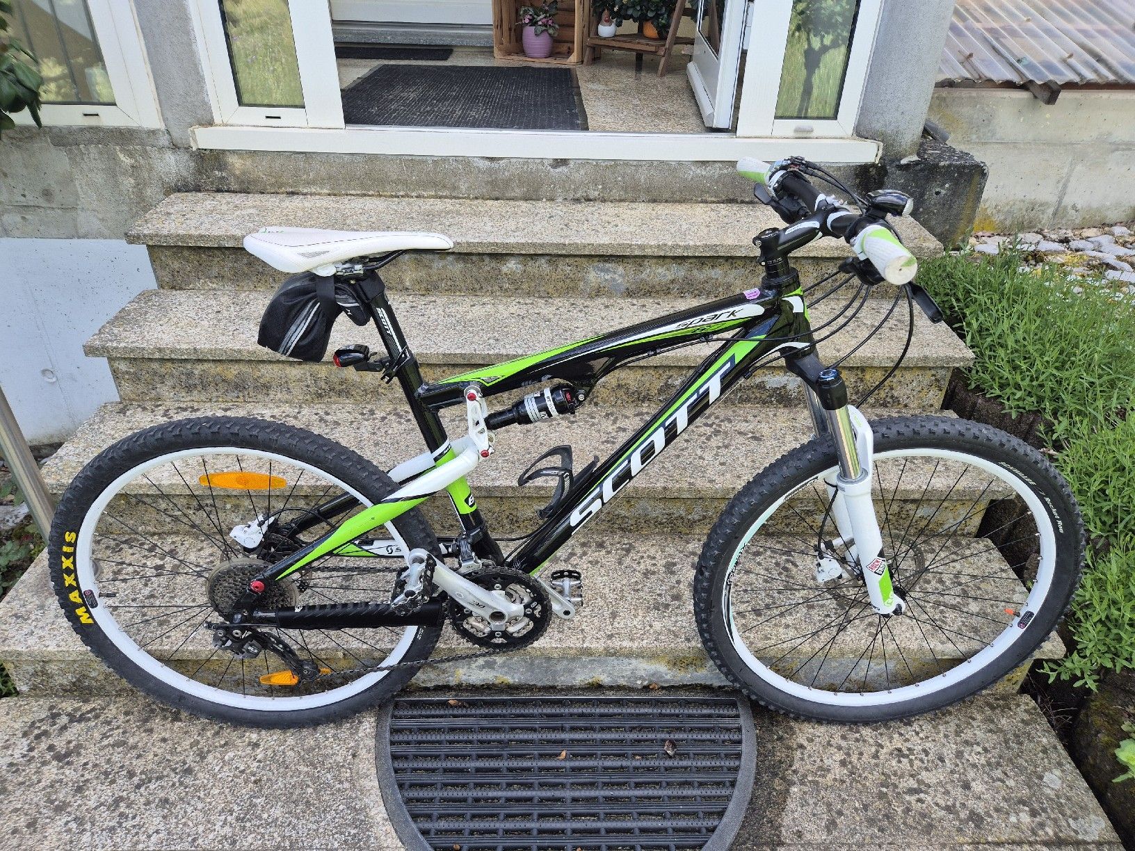 Scott Biciclette: Scott Spark 60 de 2011 – Usato da Vionnaz venduto da Rcf1 1