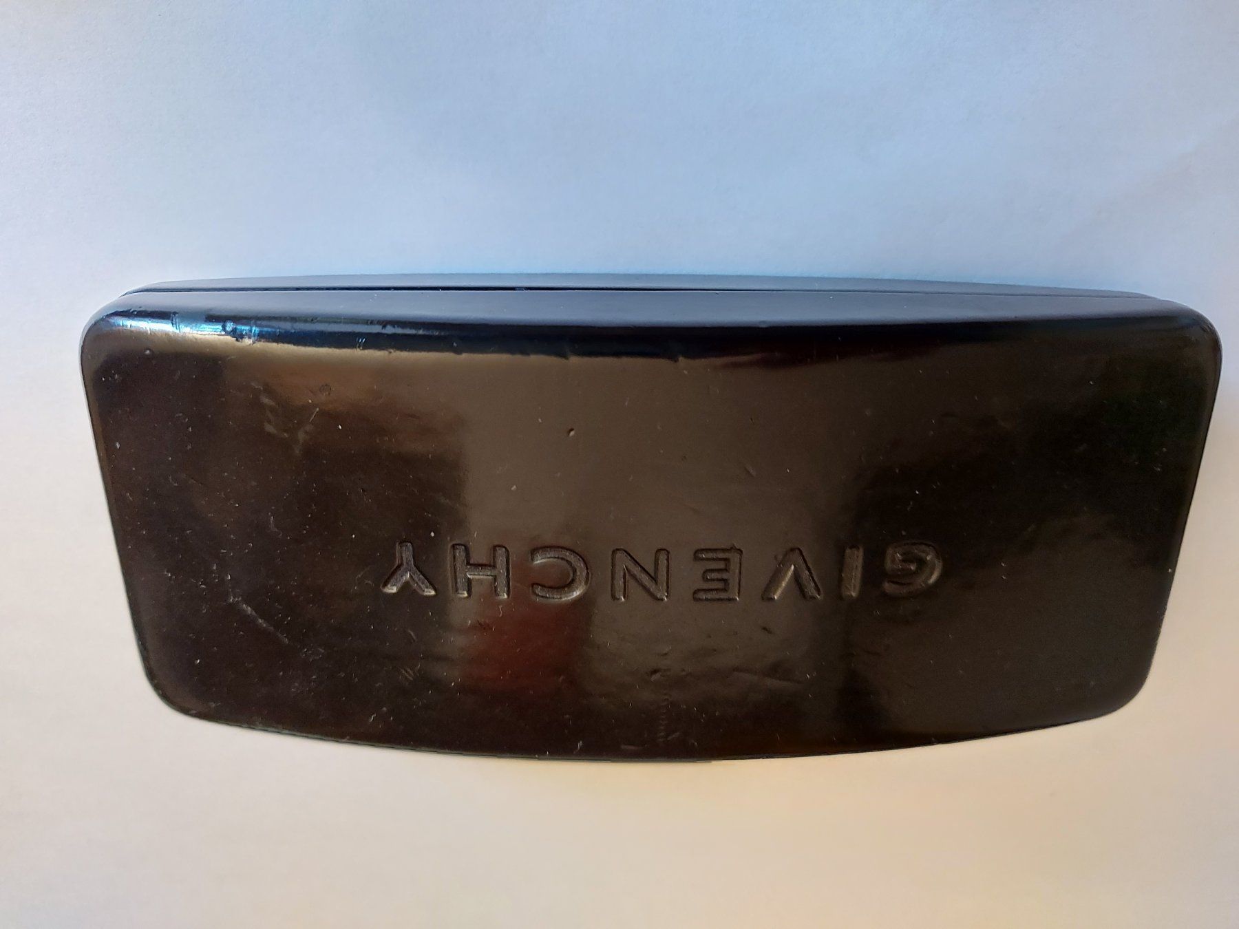 Autres vêtements & accessoires: Givenchy Brillen Etui – D'occasion à St. Gallen par kamel27