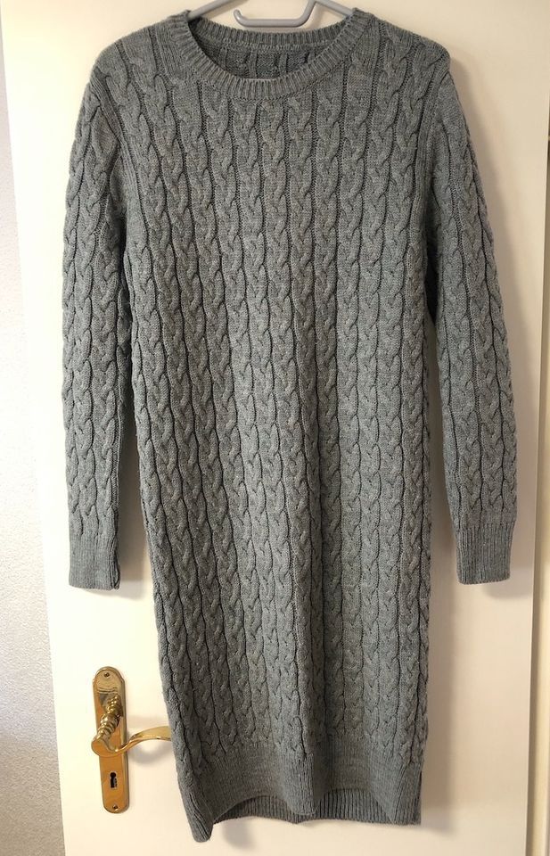 Pullover & Sweatshirts: Pullover Damen Kleidung M – Gebraucht aus Tägerwilen von makcode09