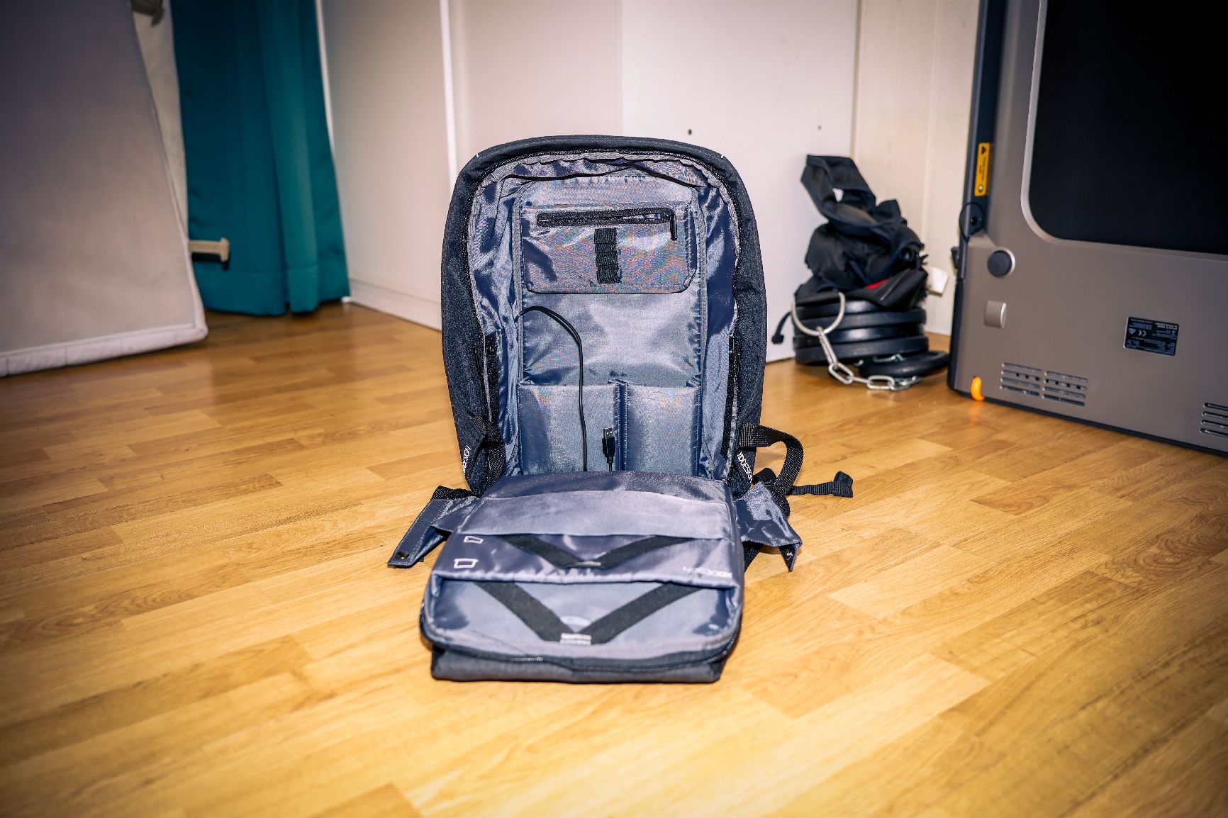 Sacs à dos: Sac à dos XD Design - NOIR - NEUF  – D'occasion à Froideville par han_vkm7 2