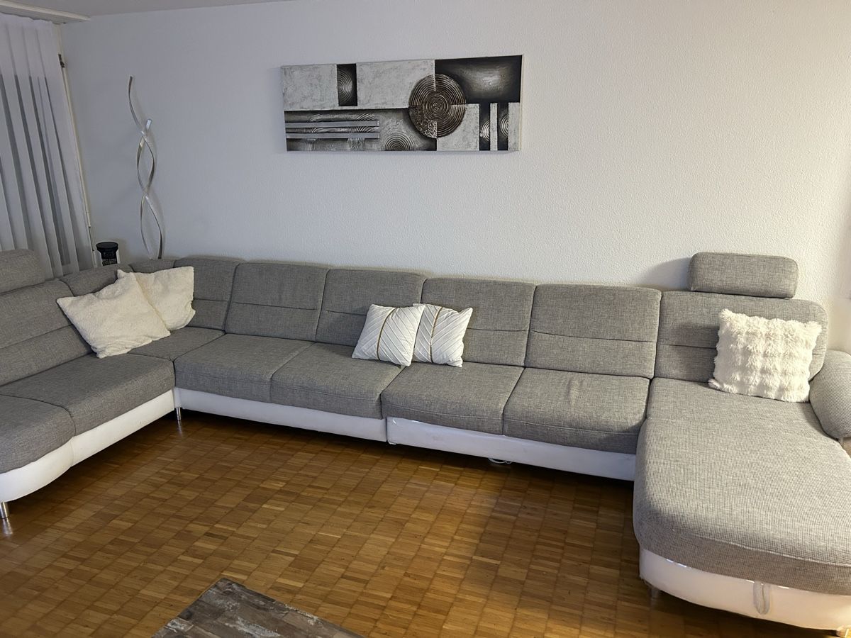 Sofas: Grosse 4.25m Wohnlandschaft mit Schlaffunktion – D'occasion à Dietlikon par ade_sk8v 8
