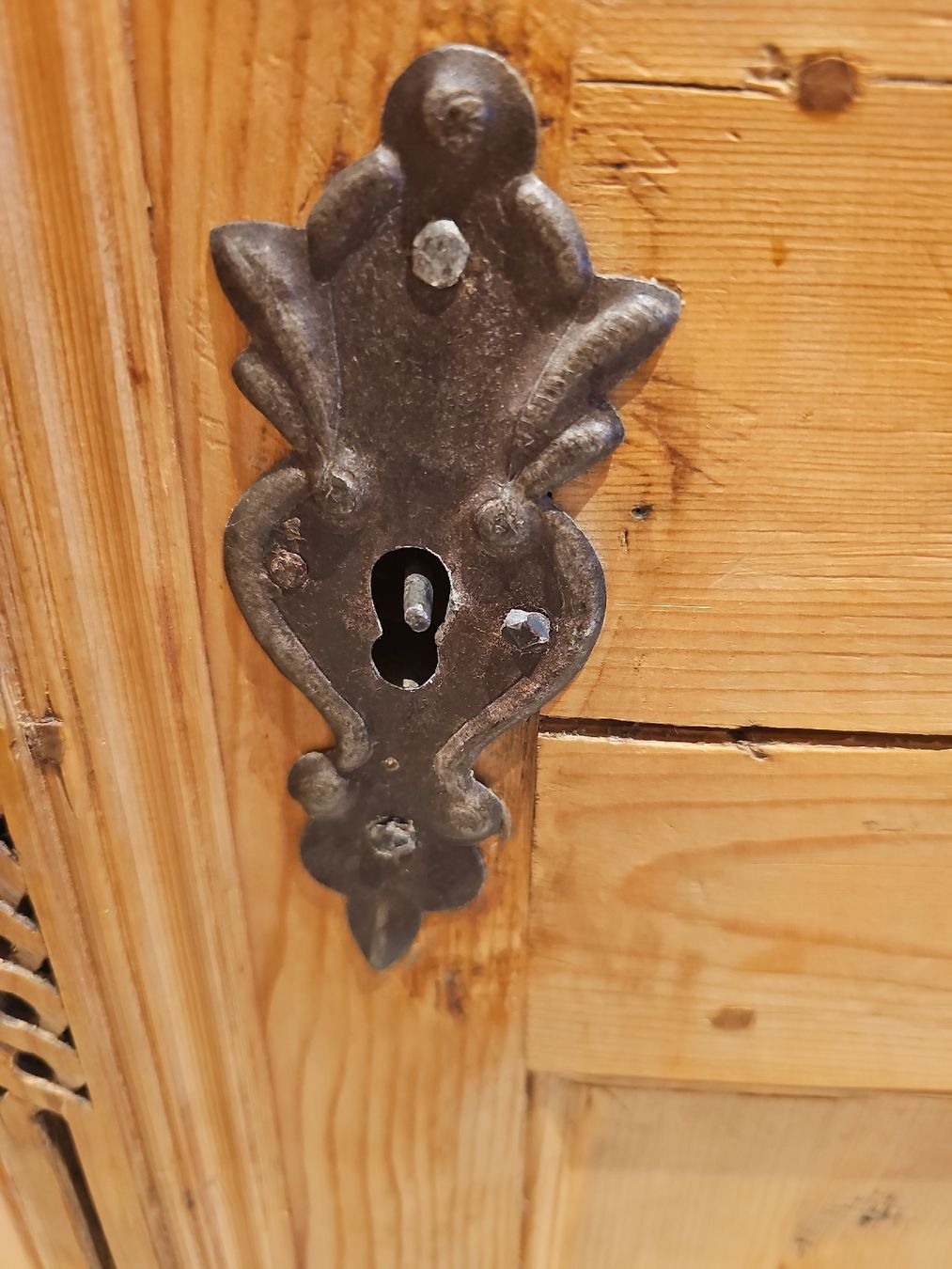Schränke: Antiker Schweizer Bauernschrank  – Gebraucht aus Unterlunkhofen von buuu85 4