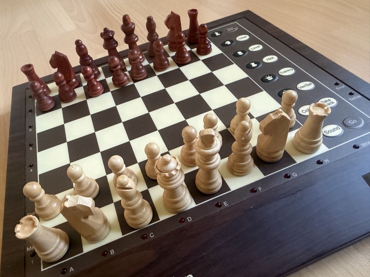 Giochi: Schach Novag Carnelian  – Usato da Baden venduto da noli.r 3