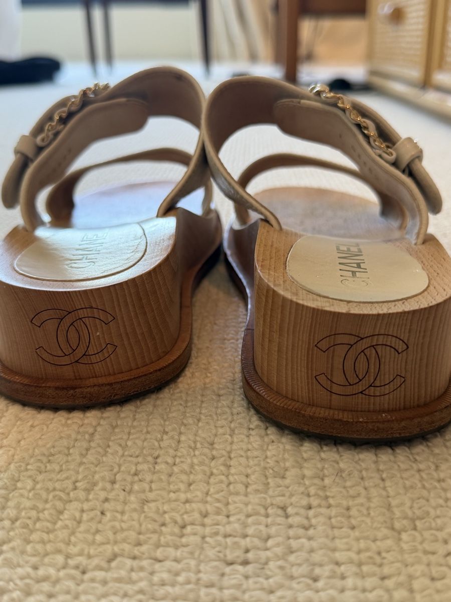 Chanel Scarpe da donna: Sandales Chanel plate-forme – Usato da Genève venduto da bisounours23 4
