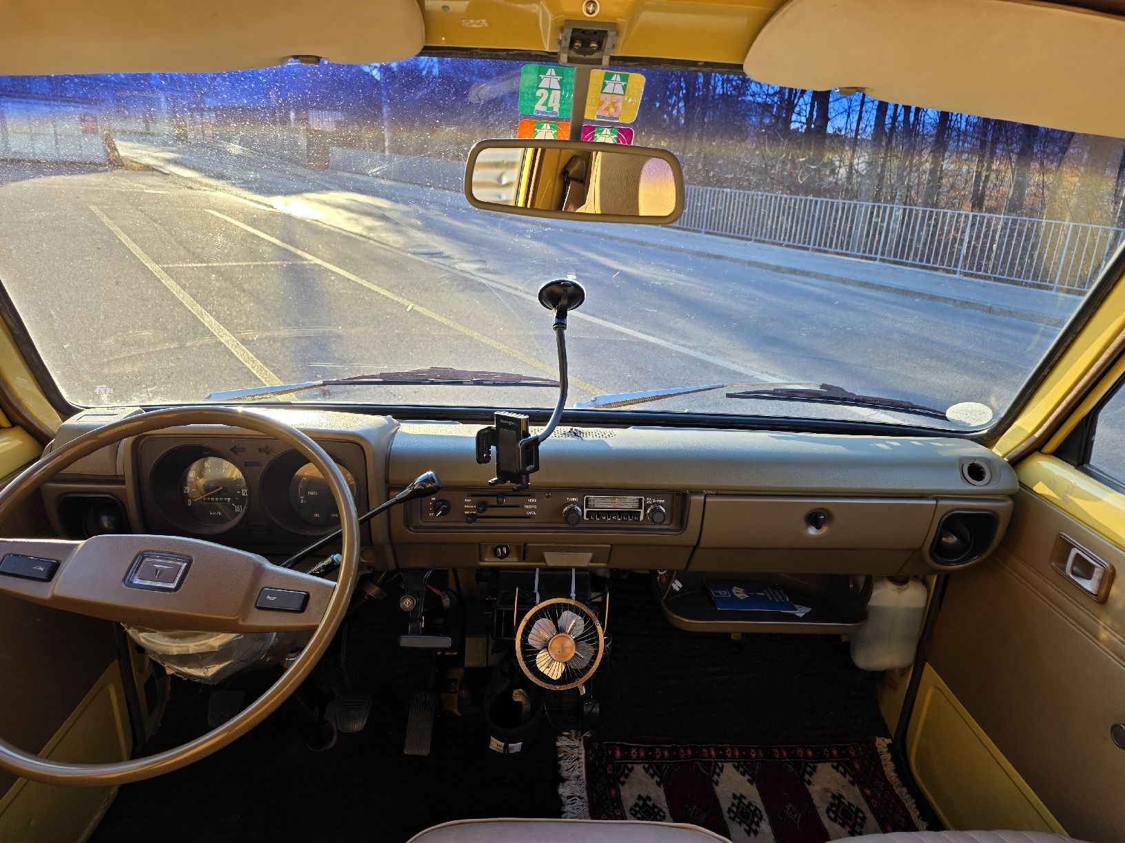 Toyota Autos: Toyota HiAce Campervan mit MFK – D'occasion à Bern par ernesto_wp 8