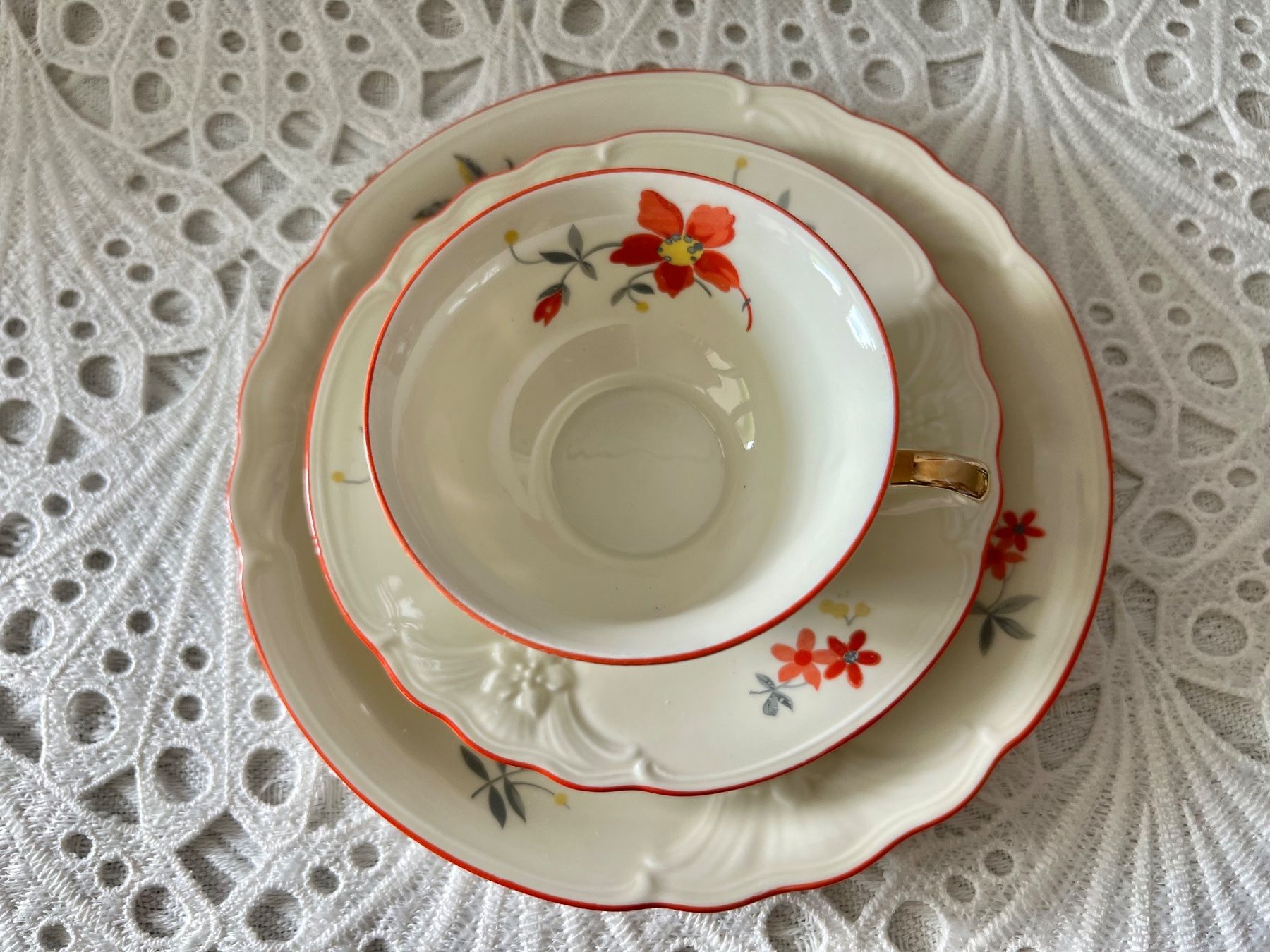 Set di piatti: Sammeltasse Gedeck Dreiteilig – Usato da Frenkendorf venduto da Only1 1