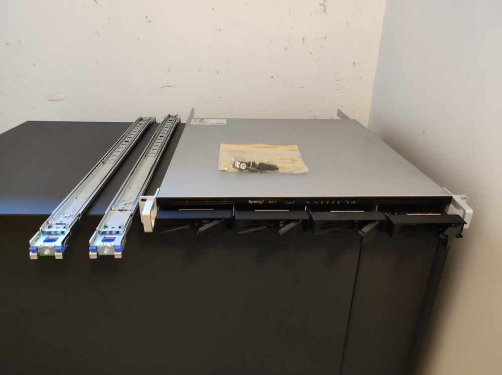 Synology NAS Rackstation RS814 / inkl. Rack Montageschienen Kaufen