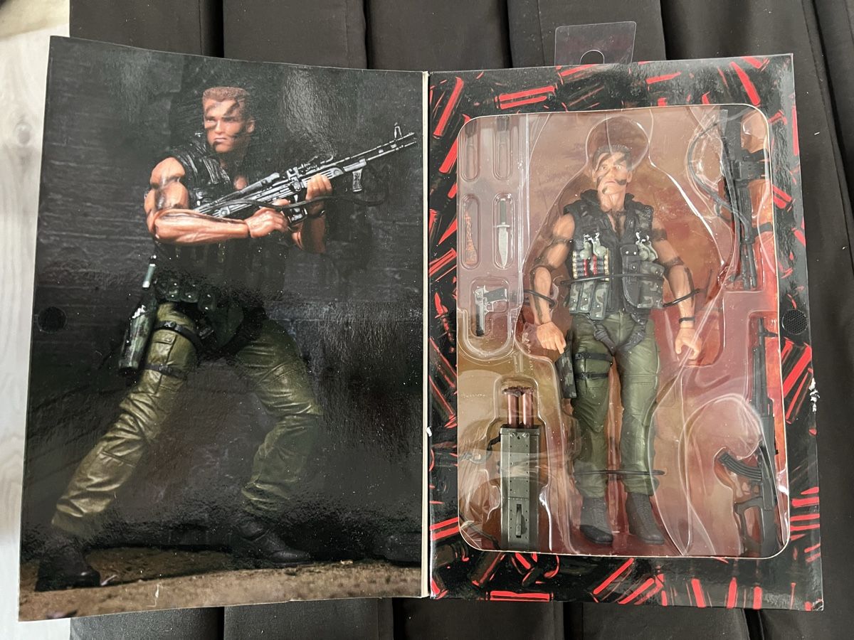 Neca Figurines: Commando Actionfigur A.Schwarzenegger 30th Anniversary OVP – Neuf avec emballage d'origine à Buckten par Dominoluna 2