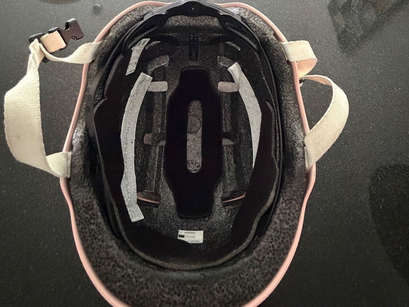 Decathlon Caschi: Kinder Velohelm – Usato da Bülach venduto da eri_9cqs 1