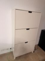 Schuschrank weiss mit Kippfach. Gebraucht