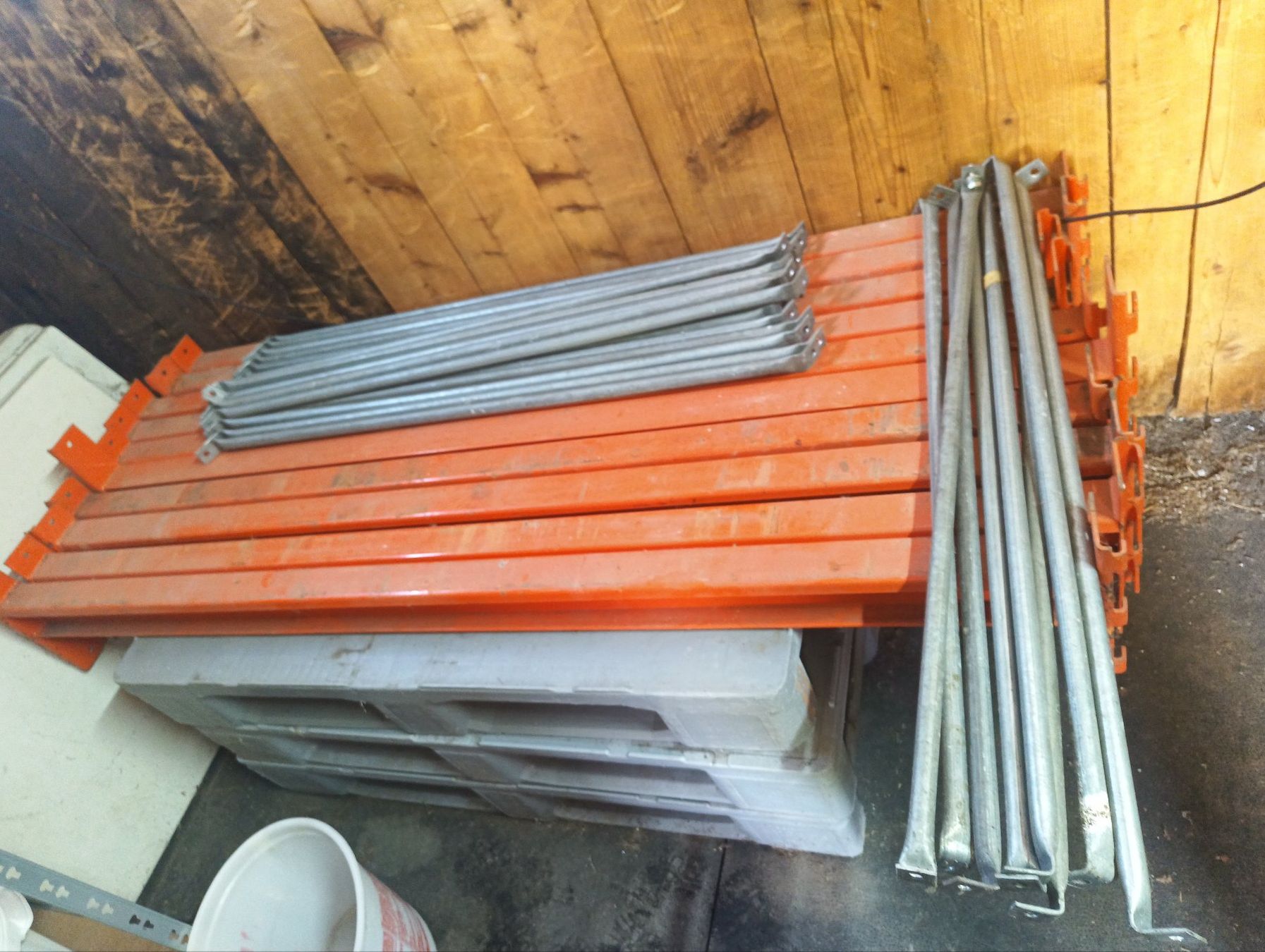 Scaffali: Lagerregal Träger Orange, gebraucht, robust – Usato da Weite venduto da KingArthur0815 3